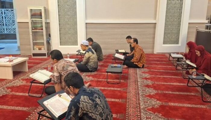 Pengajian Rutin di Masjid Baiturrahman, Cara BRI Region 13 Malang Seimbangkan Kerja dan Ibadah